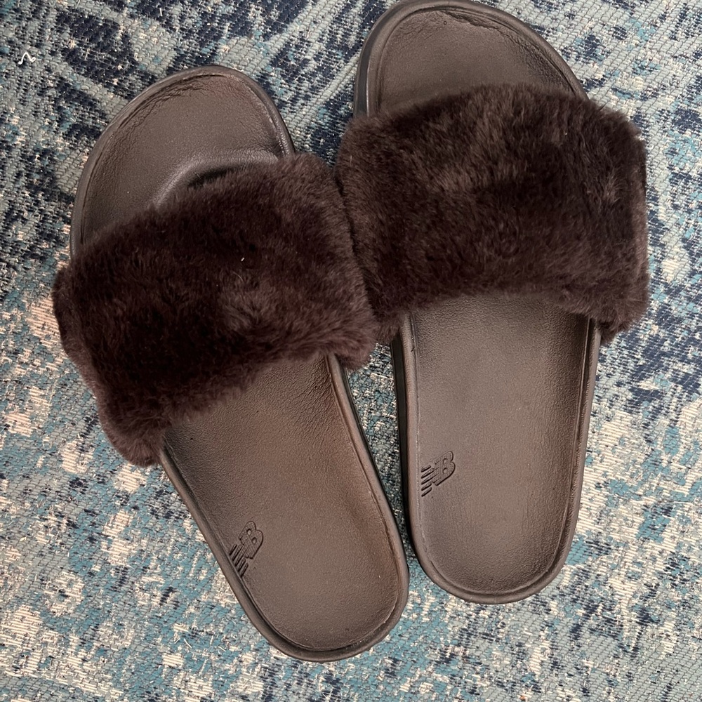 New Balance Black Cozy Slippers with Plush Fur